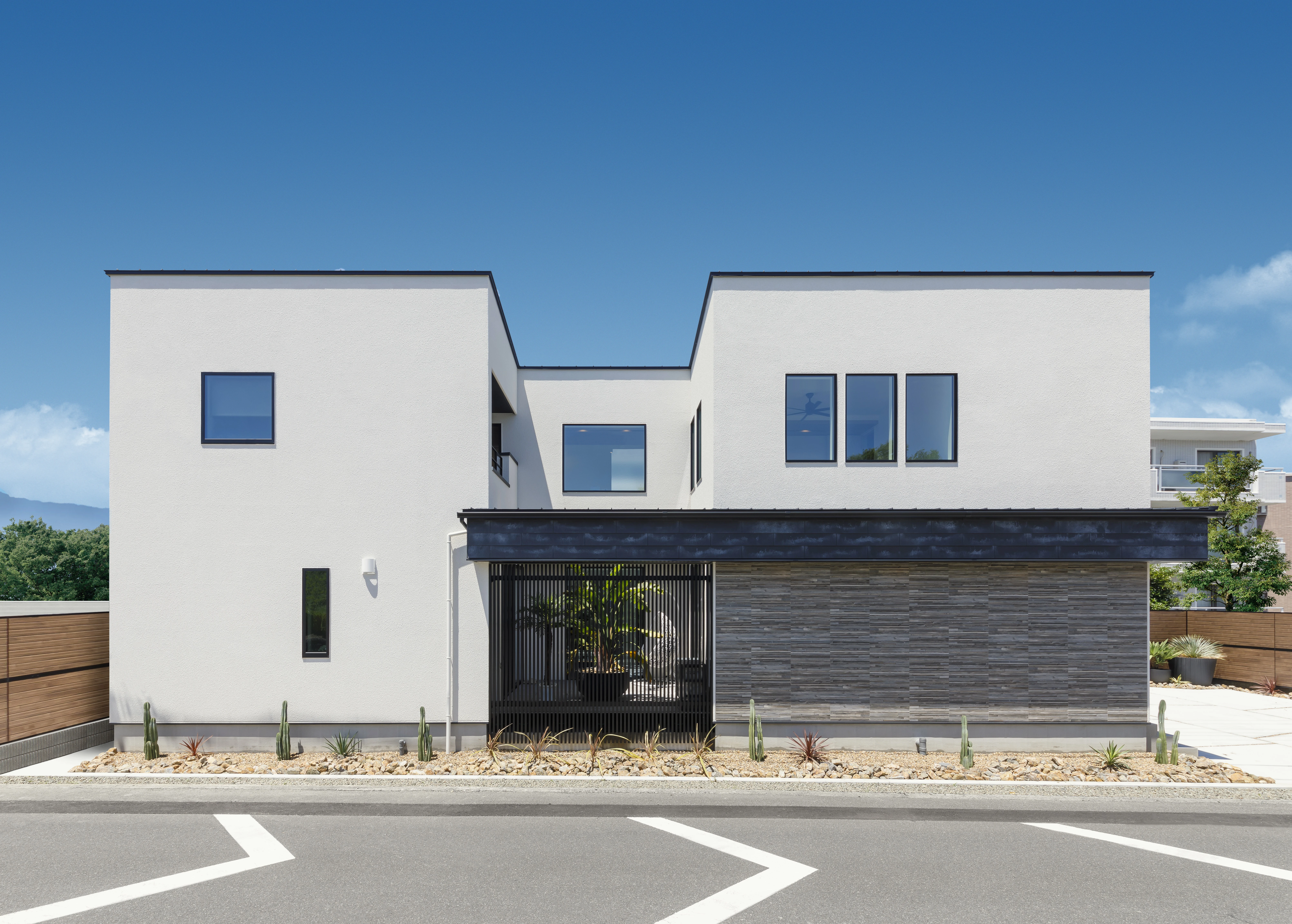 美しさと機能性を融合したオシャレなインテリアデザインで理想のデザイナーズ住宅を実現